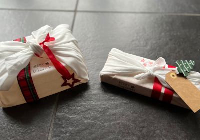 Cadeautjes duurzaam inpakken met stof (Furoshiki)