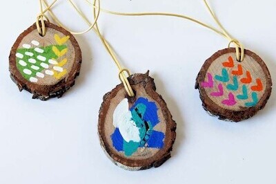 Ketting van natuurlijke materialen